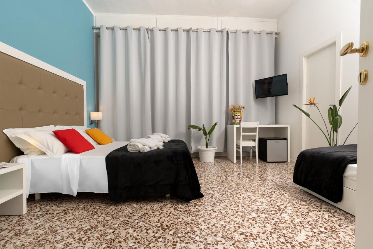 Regina Margherita - & Rooftop Lounge Bar Bed & Breakfast