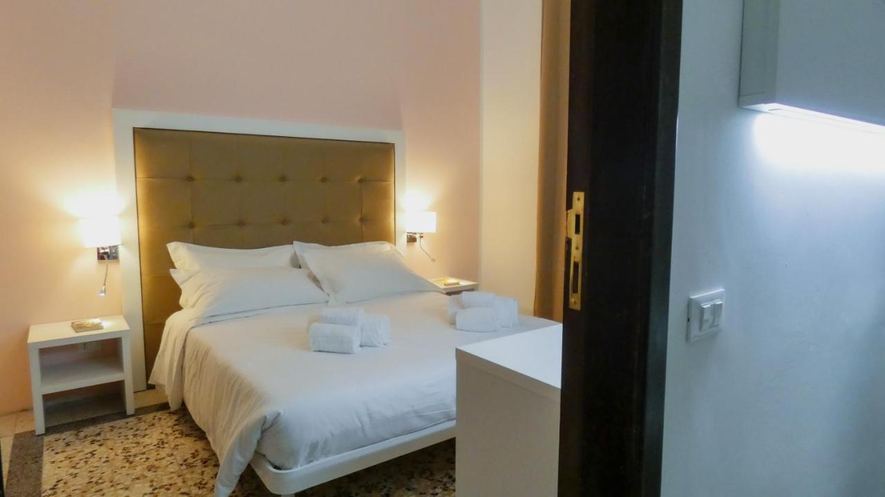 Regina Margherita - & Rooftop Lounge Bar Bed & Breakfast Syracuse